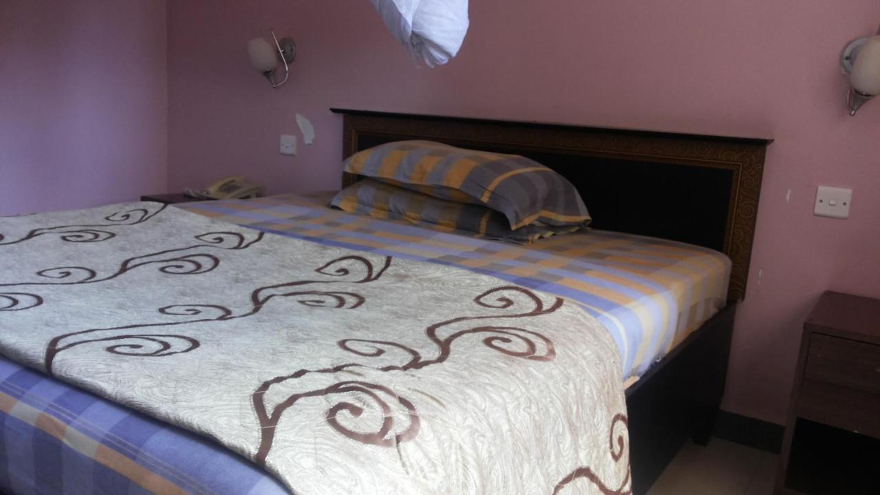 Palema Crown Hotel Гулу Экстерьер фото