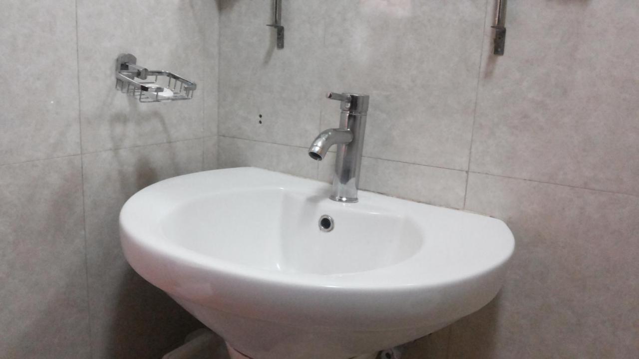 Palema Crown Hotel Гулу Экстерьер фото